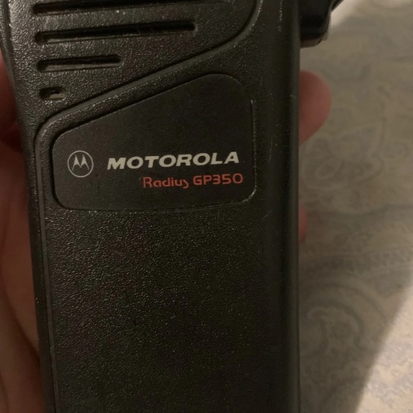 Motorola GP350 VHF 146-174MHz 16CH 5W - Picture 3 of 3